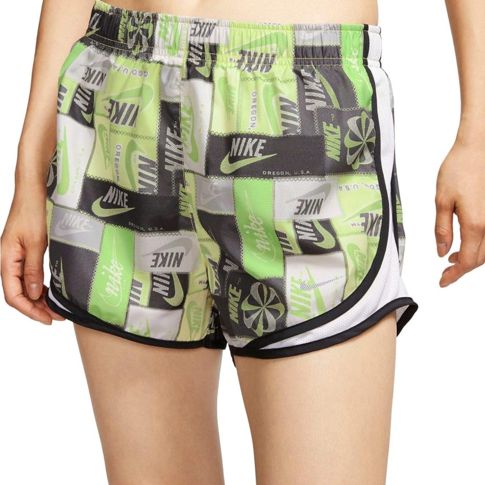 NEW Nike ICON Clash Womens Dri-Fit Tempo Shorts Size S